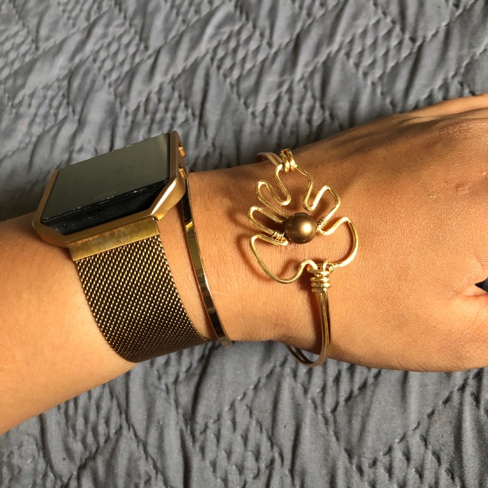 Gold Wire Monstera Leaf Pearl Cuff Bracelet